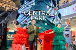 หยิ่น-วอร์ เปิดฉากคริสต์มาสแรกของ Central Park กับต้น "The Velvet Pine" พร้อมโชว์เปิดฤดูกาลแห่งความสุขสุดอบอุ่น เติมเต็มบรรยากาศเทศกาลด้วยแฮพเพนนิ่งตลอดปี