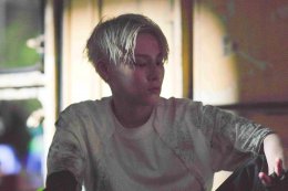 'JD (เจดี)' นักร้องชาวฮ่องกง บุกตลาดไทย ปล่อย "The Silent" สองเวอร์ชั่น ไทยและกวางตุ้ง พร้อมร่วมงานกับ 'ข้าว fellow fellow' และ 'ฟุ้ง Better Weather'