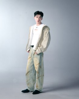 พาไปส่องหนุ่มหล่อ 'ฮีโร่ อาชวิน' เสน่ห์แรงเกินต้าน! ครบเครื่องทั้งการแสดงและดีกรีนักบาสฯ ระดับจังหวัด