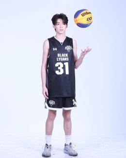 พาไปส่องหนุ่มหล่อ 'ฮีโร่ อาชวิน' เสน่ห์แรงเกินต้าน! ครบเครื่องทั้งการแสดงและดีกรีนักบาสฯ ระดับจังหวัด