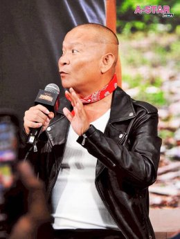 อั๊ยยะลังก๊ะ! Netflix ยกรถไฟเมืองคอนมาไว้กลางเมืองกรุง ชวนตีตั๋วเที่ยวแรกสู่อภิมหาภาพยนตร์ครบรส "เขาชุมทอง คะนองชุมโจร" พร้อมระเบิดภูเขาเผากระท่อม 21 สิงหาคมนี้ที่ Netflix เท่านั้น!