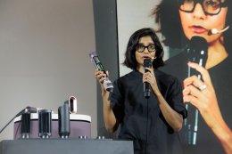 'เจนเย่' เผยเคล็ดลับผมสวยกับ Dyson Airwrap Co-anda2x โชว์เทคนิคจัดแต่งทรงผมพร้อมแชร์ประสบการณ์ในฐานะ Friend of Dyson Beauty