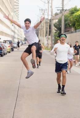 'กบ พิมลรัตน์' นำทัพคนดัง-นางงาม เช็คอิน Happiholic Club เปิดโปรเจ็คต์ "RUN FOR HEALTHY FUTURE 2026" วิ่งสนุก-เต้นสุดมันส์ ได้บุญเต็มอิ่ม