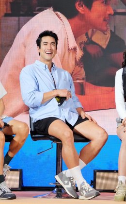 เดทแรกเล่นใหญ่! 'ณเดชน์-มินนี่' ชวนขึ้นบอลลูน! GDH ผนึกกำลัง Sony Pictures International Productions จัดงานแถลงข่าวหนัง "HENRY's First Dates จีบซ้ำซ้ำ เฮนรี่จำไม่ได้" (17 กันยายน ในโรงภาพยนตร์)