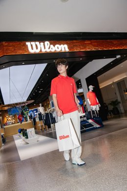 ส่อง 4 ลุคสุดคูลของ 'เวฟ-ธนภัทร' เปลี่ยนเซ็นทรัลเวิลด์เป็นรันเวย์ ประกาศสไตล์ที่ใช่ใน "2026 STATE YOUR STYLE"