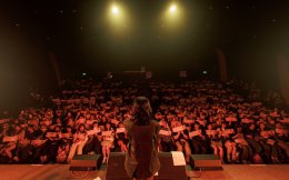 แฟนคอนฯ ครั้งแรกของ 'ส้ม มารี' สุดอบอุ่น เติม "วิตามินส้ม" ขนเพลงเสิร์ฟกว่า 3 ชั่วโมงเต็ม!