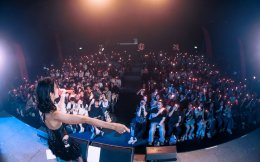 แฟนคอนฯ ครั้งแรกของ 'ส้ม มารี' สุดอบอุ่น เติม "วิตามินส้ม" ขนเพลงเสิร์ฟกว่า 3 ชั่วโมงเต็ม!