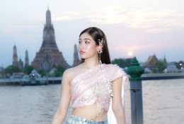 สวยสับฉบับตัวมารดา! 'แม่เจ็ง-เซย่า' แท็กทีมอวดผิวออร่าท้าแดด นั่งแท่นพรีเซนเตอร์ "กันแดด" นวัตกรรมใหม่ที่ไม่ได้มีดีแค่กันยูวี!