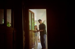 หลอนสะพรึง! โปสเตอร์คาแร็คเตอร์ "ข้างบ้าน" 'อาเล็ก-กชเบล-โบกี้ไลอ้อน' ท้าเข้าบ้าน 4 ธ.ค.นี้ในโรงภาพยนตร์