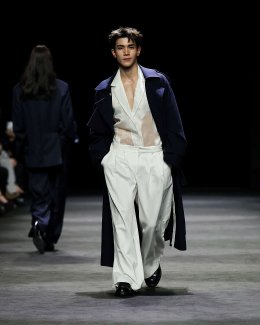 ELLE Fashion Week 2025 วันที่สองลุกเป็นไฟ! มิว ศุภศิษฏ์ - พอลล่า - เดียร์น่า - วุ้นเส้น - จูเน่  ไอซ์ พาริส นำทีมสายแฟร่วมชมโชว์สุดปังท่ามกลางแสงแฟลช