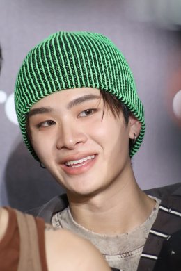 Crocs สร้างปรากฏการณ์ครั้งยิ่งใหญ่! นำเสนอ 3 ดีไซน์ไอคอนิก พร้อมดึง 'BUS because of you i shine' นั่งแท่นแบรนด์แอมบาสเดอร์กลุ่มแรกในไทย แท็กทีมเสิร์ฟลุคเท่ในงาน CROCBAND TAKES THE STAGE!