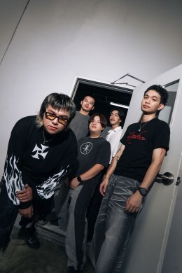 "คงต้องบอก (Limerence)" เพลงรักเพลงใหม่จาก "ไอย์ลาส์" ที่จะมาระเบิดความอ้ำอึ้งในหัวใจด้วยดนตรีใสๆ และมิวสิกวิดีโอน่ารักๆ