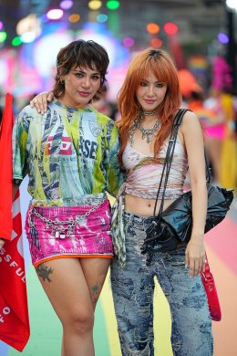 คิกออฟ Pride Month แห่งแรกในไทย! "centralwOrld Love with Pride 2025" รวมศิลปิน-ดารา-อินฟลูฯ กว่า 500 ชีวิต บน Rainbow Runway 100 เมตร หน้าเซ็นทรัลเวิลด์ ฉลอง Pride Month ตลอดเดือนมิถุนายน 