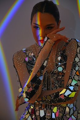 คิกออฟ Pride Month แห่งแรกในไทย! "centralwOrld Love with Pride 2025" รวมศิลปิน-ดารา-อินฟลูฯ กว่า 500 ชีวิต บน Rainbow Runway 100 เมตร หน้าเซ็นทรัลเวิลด์ ฉลอง Pride Month ตลอดเดือนมิถุนายน 