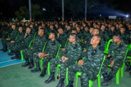 "นากรักมาก ม๊ากมาก" ส่งมอบความสุข จัดฉายหนังให้ทหารดูฟรี ณ มทบ.25 จ.สุรินทร์ 