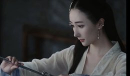 'เตชินท์' คัมแบ็คในรอบ  13 ปี ส่งซิงเกิลใหม่ "มีอะไรต้องรู้ไหม?" ดึงภรรยาสาว 'หลิน ชยุติ' สวมบทนางเอก MV  