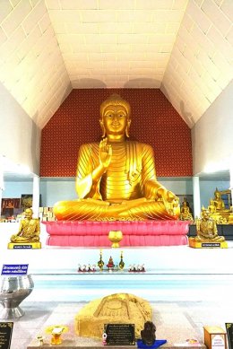 วิหารกลางน้ำ วัดป่าพรหมยาน