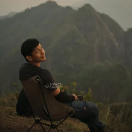 น้ำหนักแค่ขวดน้ำ! แต่รับคนได้ 120 โล Helinox Chair Zero