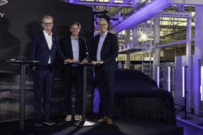 เบนท์ลีย์ มอเตอร์ส เผยความคืบหน้า Beyond100+ พร้อมแผนเปิดตัวรถยนต์พลังงานไฟฟ้ารุ่นแรก