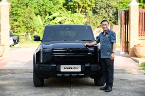 รองนายก ฯ ทรงศักดิ์  เลือกรถยนต์ไฟฟ้า JAECOO 6T EV เปลี่ยนผ่านสู่พลังงานสะอาด