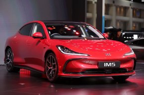 เอ็มจี เปิดตัว MG IM5 เคาะราคาพิเศษ 1,449,900 บาท ในงาน Motor Show 2026