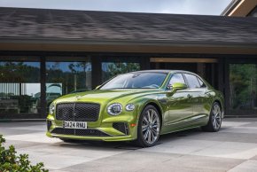 เบนท์ลีย์ แบงค็อก เผยโฉม New Flying Spur Speed เฉดสีใหม่ Tourmaline Green