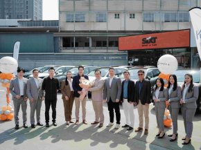 ZEEKR ส่งมอบ ZEEKR 7X ให้ SIXT Thailand เดินหน้าสู่ยุคเชื่อมรถ–พลังงาน–ดิจิทัล–บริการ