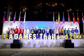 ชลบุรีจัดพิธีเชิญธง 11 ชาติอาเซียน