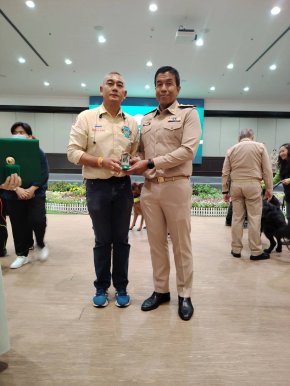 เค เยาวราช รับมอบประกาศเกียรติคุณ ผู้ทำคุณประโยชน์แก่กรุงเทพมหานคร จากเหตุแผ่นดินไหว 28 มีนาคม 2568