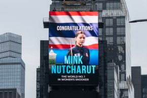 มิ้งค์ สระบุรี นักสนุกเกอร์หญิงมือ 1 ของโลก ขึ้นบิลบอร์ดใจกลาง Times Square นิวยอร์ก