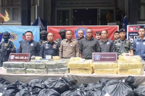 ตำรวจภูธรภาค 1 แถลงผลการจับกุมยาเสพติดรายสำคัญ ยาบ้ากว่า 6.9 ล้านเม็ด