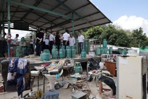 กลุ่ม ปตท. ลุยฟื้นฟูวิกฤตน้ำท่วมภาคใต้ พร้อมซ่อมถังและเตาก๊าซหุงต้ม เปลี่ยนถ่ายน้ำมันเครื่องฟรี