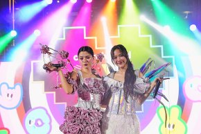 'ฟรีน-เบ็คกี้' ควงคู่ฟินาเล่โชว์ "centralwOrld Love with Pride 2025" ฉลอง Pride Month ด้วยพลังรักหลากสี