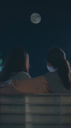 เปิดหน้ากาก "โจ๊กเกอร์" ปิดเกมล้างแค้น! ลุ้นบทสรุปความรัก "ธารา-ณัชชา" เดิมพันชีวิตในตอนจบ "ปริศนาใต้เงาจันทร์" EP46-55