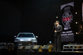 เรเว่สานต่อความสำเร็จกิจกรรม BYD REVER Social Club พาลูกค้ากระทบไหล่ศิลปินแนวหน้าของไทย ร่วมงานพรมแดงประกาศรางวัล The Guitar Mag Award 2025 พร้อมโชว์ศักยภาพระบบ VtoL
