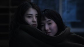 ภาพยนตร์เรื่องแรก พบเสน่ห์ใหม่ Han So Hee ฮันโซฮี ในหนังเควียร์! "Heavy Snow ฤดูหนาว เรารักกัน" 31 ตุลาคมนี้