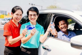 ซีพี แอ็กซ์ตร้า เปิดแคมเปญใหญ่สงกรานต์ 2569 สาดความสุขแบบครบจบที่ "แม็คโคร-โลตัส" เติมเต็มรอยยิ้มคนไทย พร้อมจุดบริการส่งต่อความห่วงใยให้ประชาชนเดินทางปลอดภัยทั่วประเทศ