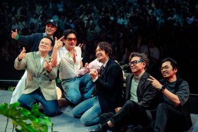 ETC ชวนมาแจม CONCERT ยกรายการขึ้นเวทีใหญ่! พา 5 ศิลปินสร้างปรากฏการณ์ดนตรีสุดวาไรตี้ เสิร์ฟโมเมนต์ทั้งหูเคลือบทอง ทั้งขนลุก แถมเสียงหัวเราะ ครบจบในงานเดียว!