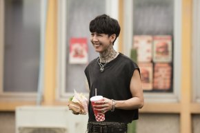 "Undefined (แค่อยู่กับเธอ)" ซิงเกิลใหม่จาก HYE กับความรักที่ไม่ต้องมีนิยาม