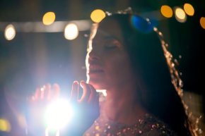 RACHAEL YAMAGATA ประกาศเตรียมส่งอัลบั้มใหม่ STARLIT ALCHEMY ในวันที่ 3 ตุลาคม 2025 ภายใต้สังกัด JULLIAN RECORDS