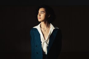 JING Suppanat กับซิงเกิลใหม่ "นิยามคำว่ารัก" เพลงรักอบอุ่นสำหรับทุกความรักในชีวิต