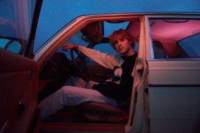 Jack Gray ส่งเพลง "Drive Her Home เอาใจคออินดี้ป็อปสายหม่น ศิลปินหนุ่มคลื่นลูกใหม่จากออสเตรเลียที่เตรียมครองใจ Gen Z เร็วๆ นี้ 