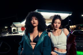 Jenevieve คว้า JIHYO วง TWICE ร่วมฟีทใน "Hvnly" เพลง R&B สุดนุ่มถูกใจวัยรุ่นเทสดี พร้อมปล่อย CRYSALIS (CODA) อัลบั้ม Deluxe ก่อนเจอตัวจริงในคอนเสิร์ตที่ไทย 2 มิ.ย. นี้