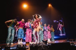 เตรียมเสียงกรี๊ดให้พร้อม! 'KATY PERRY' ส่งภาพยนตร์คอนเสิร์ตสุดยิ่งใหญ่ "THE LIFETIMES TOUR - LIVE FROM PARIS" ฉายในโรงภาพยนตร์และระบบ IMAX ทั่วโลก เริ่ม 2 กันยายนนี้!