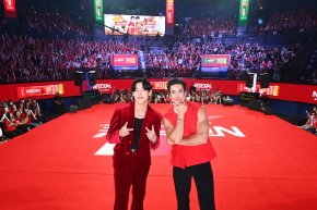 ณเดชน์ แท็กทีม แบมแบม เสิร์ฟโมเมนต์สุดฟินในงาน "เนสกาแฟ เบลนด์ แอนด์ บรู เมค ดิส โมเมนต์ มอร์" เปิดตัว "เนสกาแฟ เบลนด์ แอนด์ บรู ริช อโรมา สูตรใหม่ เพิ่มกาแฟ เติมนม อร่อยไปอีก"