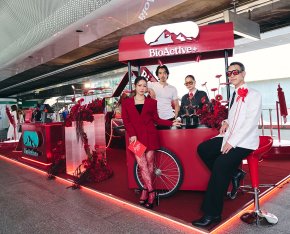 BioActive+ ปลุกพลัง "สีแดง" สร้างปรากฏการณ์ "Paint the Town RED" ตอกย้ำการตลาดล้ำสมัย ผสานศิลปะ แฟชั่น และ นูตริชั่น
