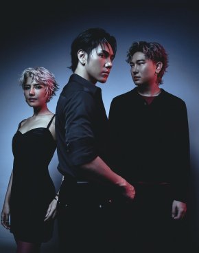 INDIGO ปล่อย MV "อยากบอกรัก" ผลงานเพลงแรกกับค่าย BRIDGE กับดนตรีที่หนักแน่นและเข้มข้นในสไตล์ของวง