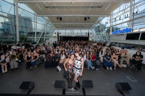 SIENNA SPIRO Live in Singapore ครั้งแรกในเอเชียของศิลปินสาวจากอังกฤษที่น่าจับตามองแห่งปี JustmineNika บินลัดฟ้ากระทบไหล่ใกล้ชิด ติดตามคอนเทนต์สุดพิเศษเร็วๆ นี้