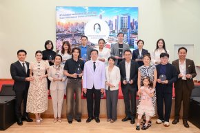 มูลนิธิโรงพยาบาลเด็ก ตอกย้ำความสำเร็จ "Little Miracle ปาฏิหาริย์แห่งชีวิต" กลัฟ คณาวุฒิ นำผู้บริจาคชม "ศูนย์ปลูกถ่ายไขกระดูกและสเตมเซลล์เด็ก" คืนชีวิตใหม่ให้ผู้ป่วยมะเร็ง ถวายเป็นพระราชกุศลสมเด็จพระบรมราชชนนีพันปีหลวง
