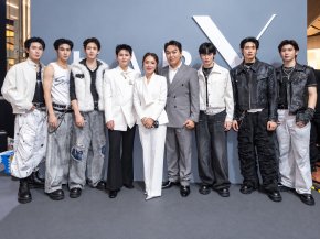 LABX Clinic ฉลองครบรอบ 4 ปี เปิดตัว DEXX 6 คน นั่งแท่น Presenter อย่างเป็นทางการ